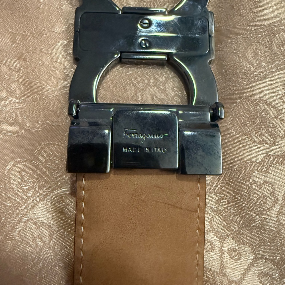 Salvatore Ferragamo Black Leather Belt - Picture 5 of 8